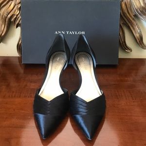 Ann Taylor black low heels size 8